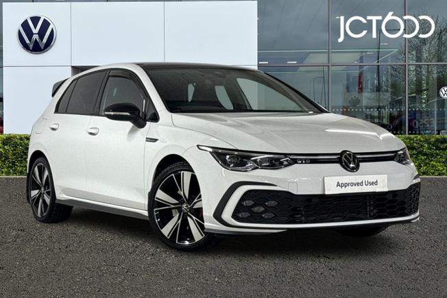 Volkswagen Golf Photo 1