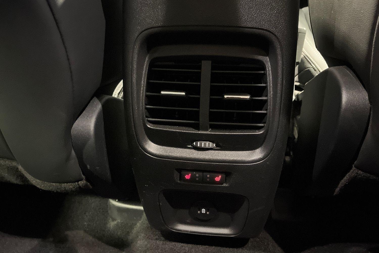 Ford KUGA Photo 26
