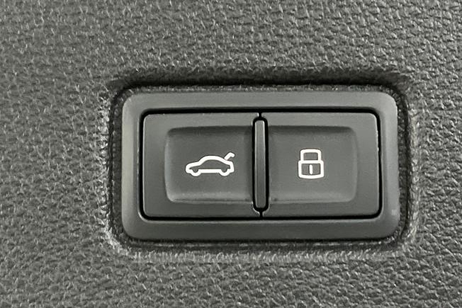 AUDI Q7 Photo 32