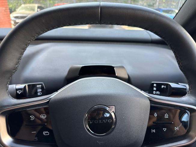VOLVO EX30 Photo 15