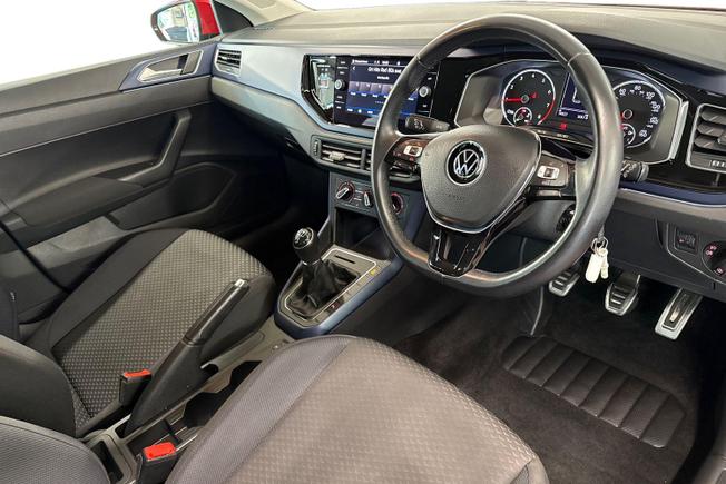 VOLKSWAGEN Polo Photo 6
