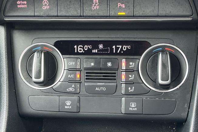 AUDI Q3 Photo 29