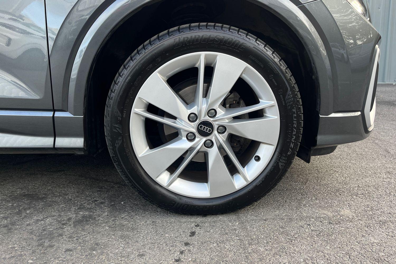 Audi Q2 Photo 7