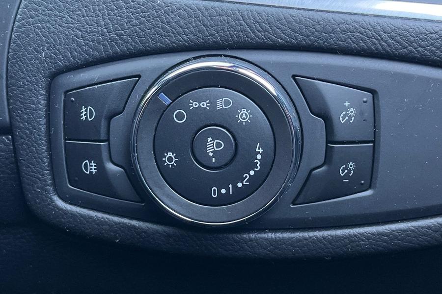 Ford S-MAX Photo autoimg-84b89976dbf74c3447085040b9110f121f6dfa3c.jpg