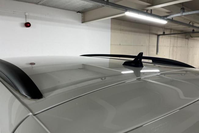 VOLKSWAGEN Tiguan Photo 35
