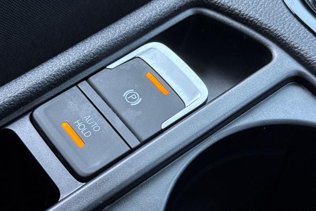 VOLKSWAGEN Touran Photo 29