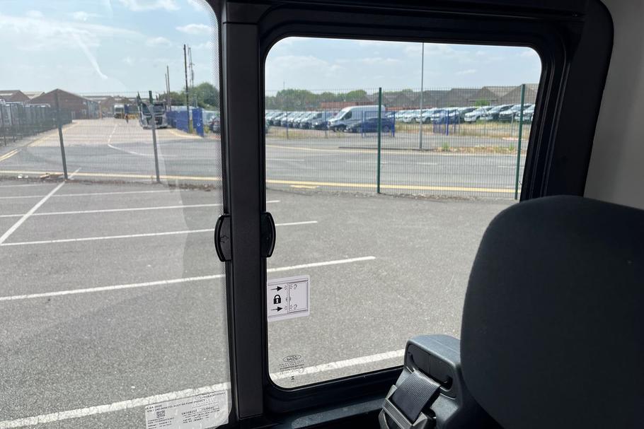Used Ford TRANSIT WV75VNW 28