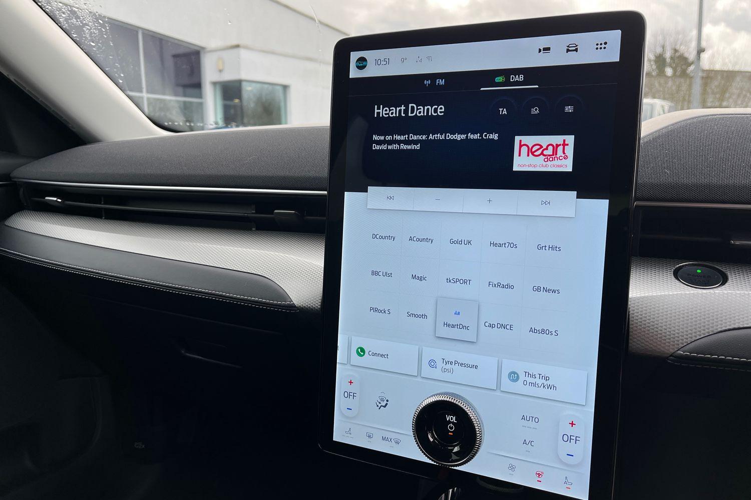 Ford MUSTANG MACH-E Photo 32