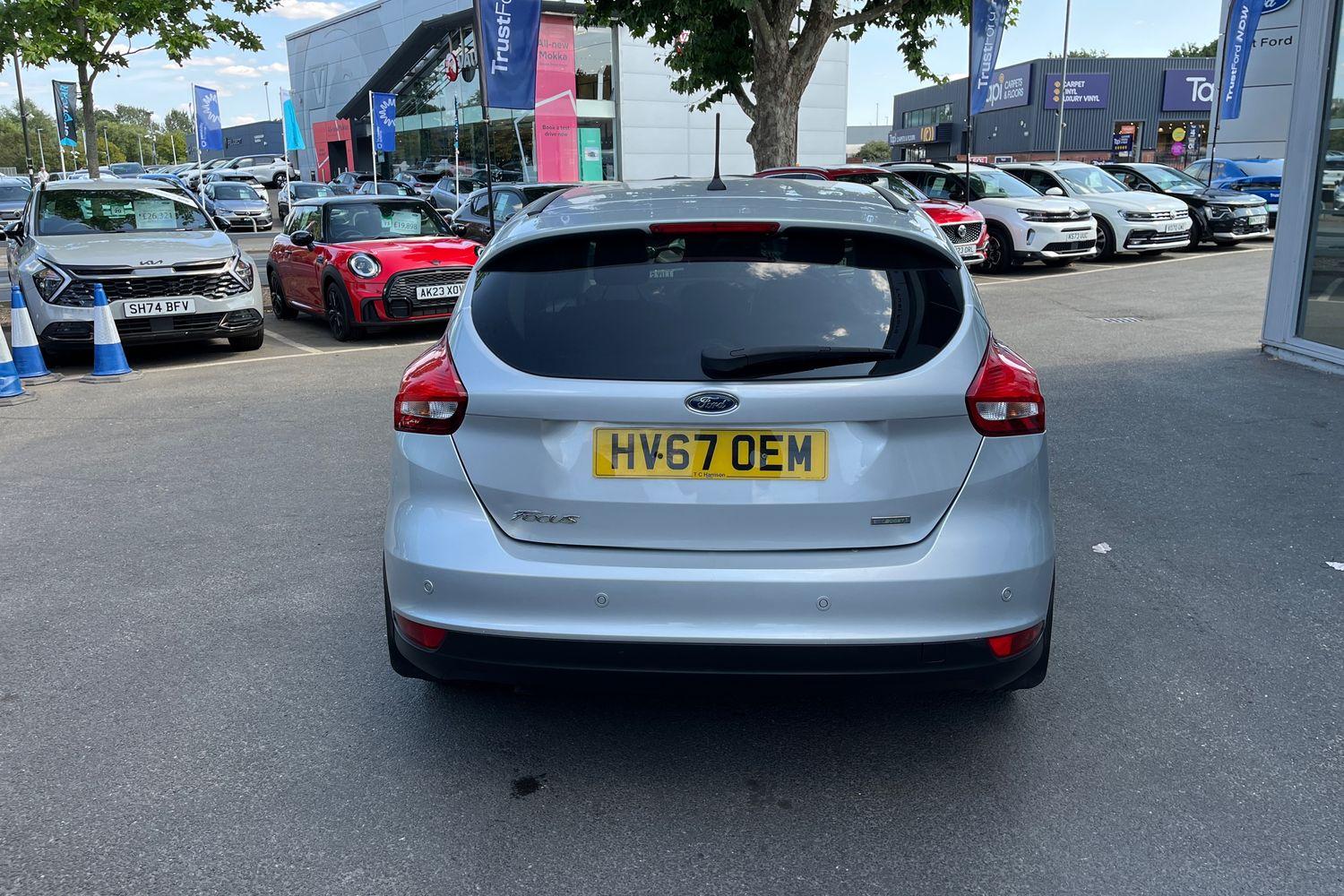 Ford FOCUS Photo 33