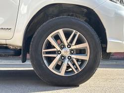 Toyota Hilux Photo 5