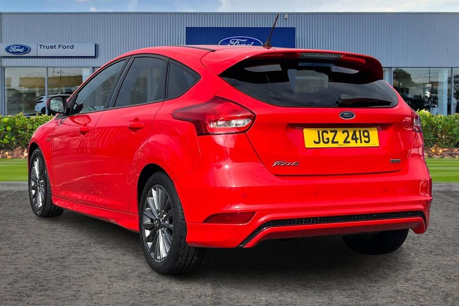 Ford FOCUS Photo autoimg-84c2a15c6009116ea5b68b96316a852d6cdb8ac9.jpg