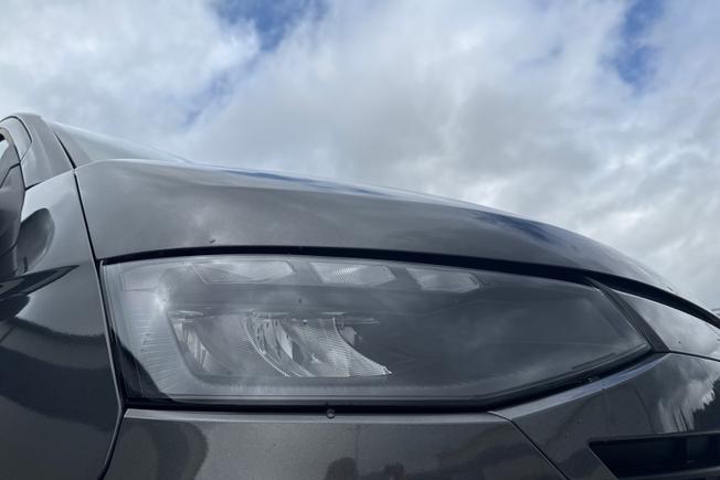 VOLKSWAGEN Transporter Photo 19