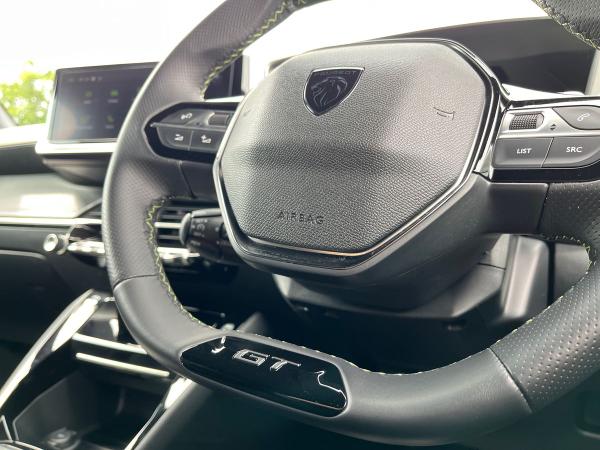 Peugeot 2008 Photo autoimg-84c2de57c7a05c6feccdcc5664ec2205832f0060.jpg