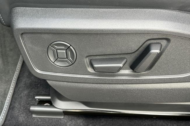 AUDI  Q5 Sportback Photo 39