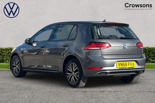 Volkswagen Golf Photo autoimg-84c92e5013ce8b0378aa245d10afa05cc82cb5ea.jpg
