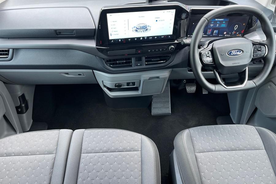 Ford TOURNEO CUSTOM Photo autoimg-84cab387f5ca9fb00ac437c9c2cd255346f6464e.jpg