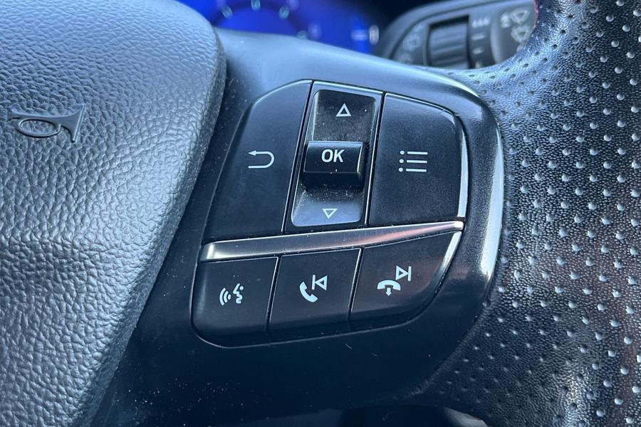 Ford FOCUS Photo autoimg-84cd3aba2322ce3192c842bcf1c11feba96ad65d.jpg