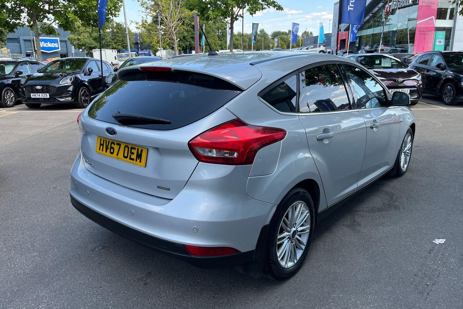 Ford FOCUS Photo 34