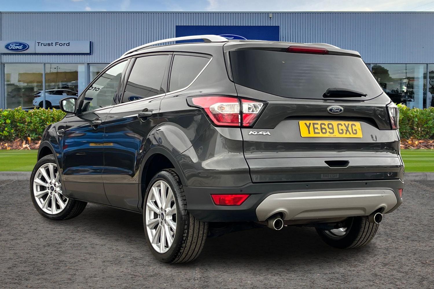 Ford Kuga Photo 1