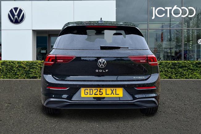 Volkswagen Golf Photo 7