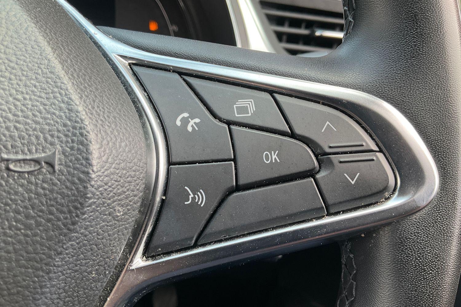 Renault CAPTUR Photo 32