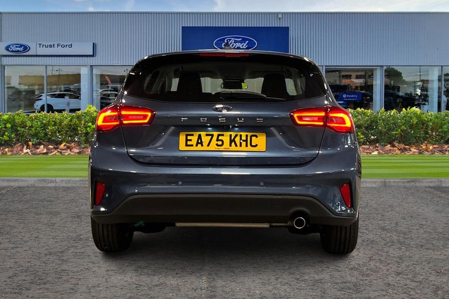 Ford Focus Photo autoimg-84d78093bb7ad3a1fe5e04b6bf524cabc2d96567.jpg