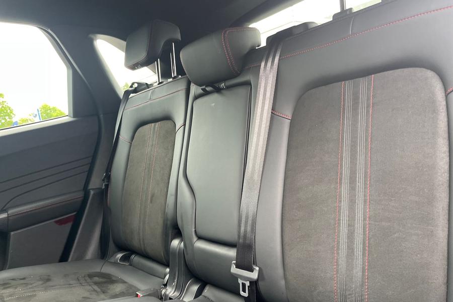 Ford KUGA Photo autoimg-84d7f70f0f7b4affe0d9413c295542404d4f98a5.jpg