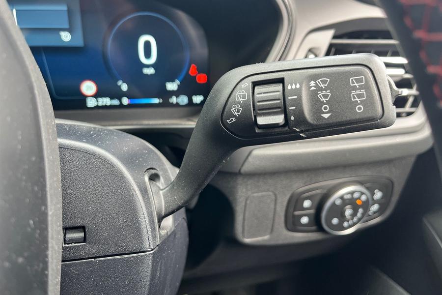 Ford FOCUS Photo autoimg-84d8fb3dda333f2484b141d515a38394ec402542.jpg