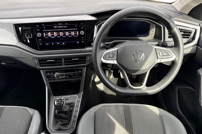 VOLKSWAGEN Polo Photo 11