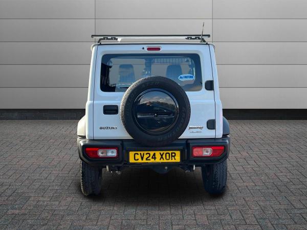 Suzuki Jimny Photo autoimg-84e5f604461592cc51478c0bb63e216c676b8d92.jpg