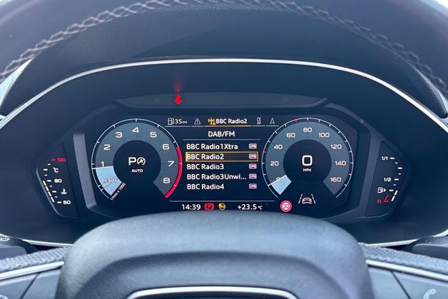 AUDI Q3 Photo 38