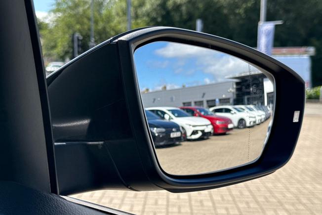 VOLKSWAGEN T-Cross Photo 44