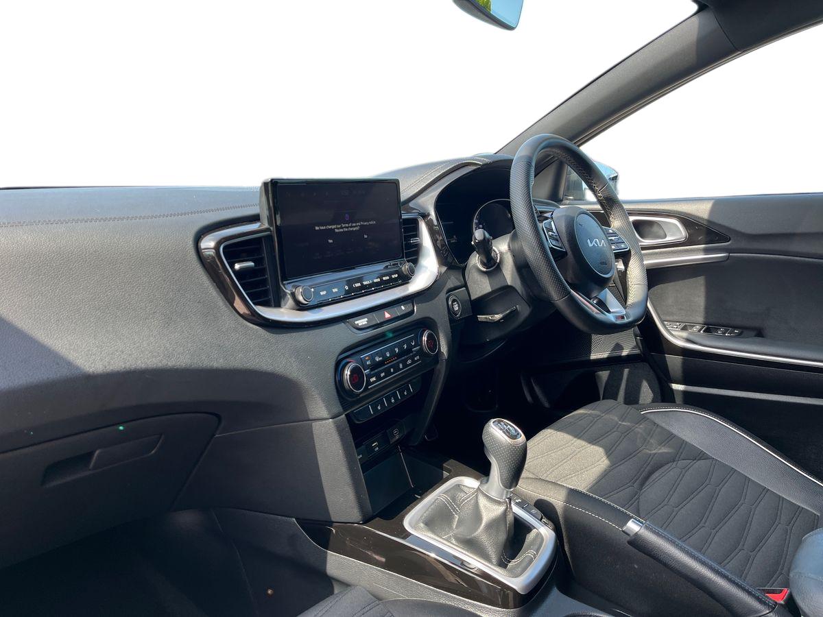 Kia Ceed Photo 2
