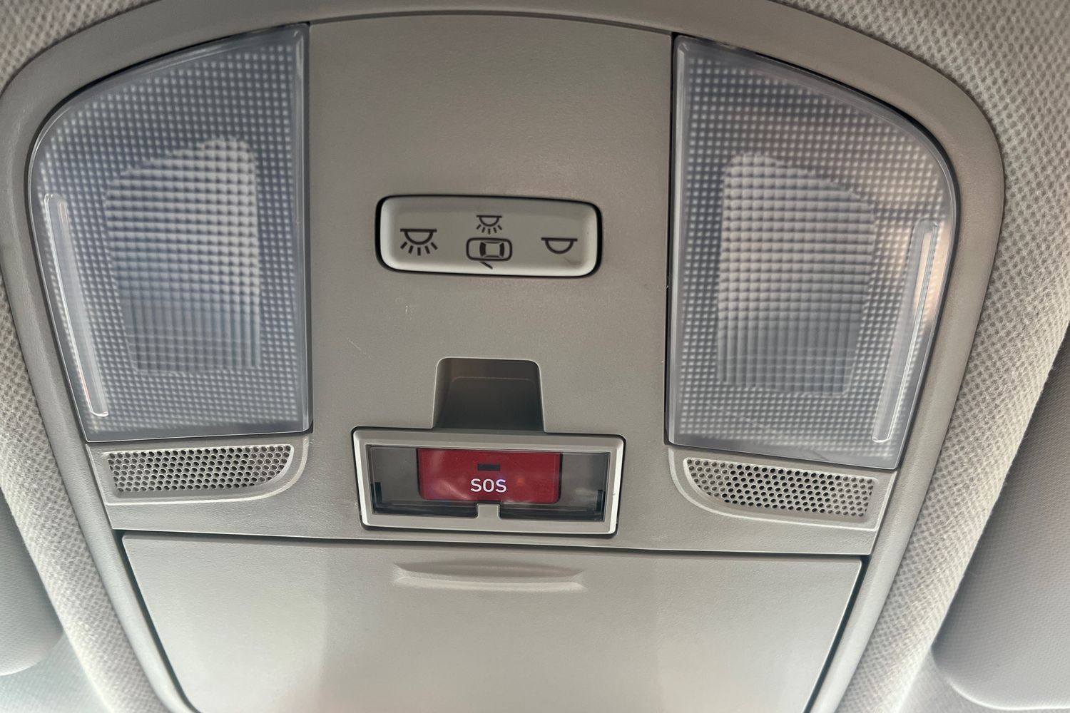 Hyundai KONA Photo 37