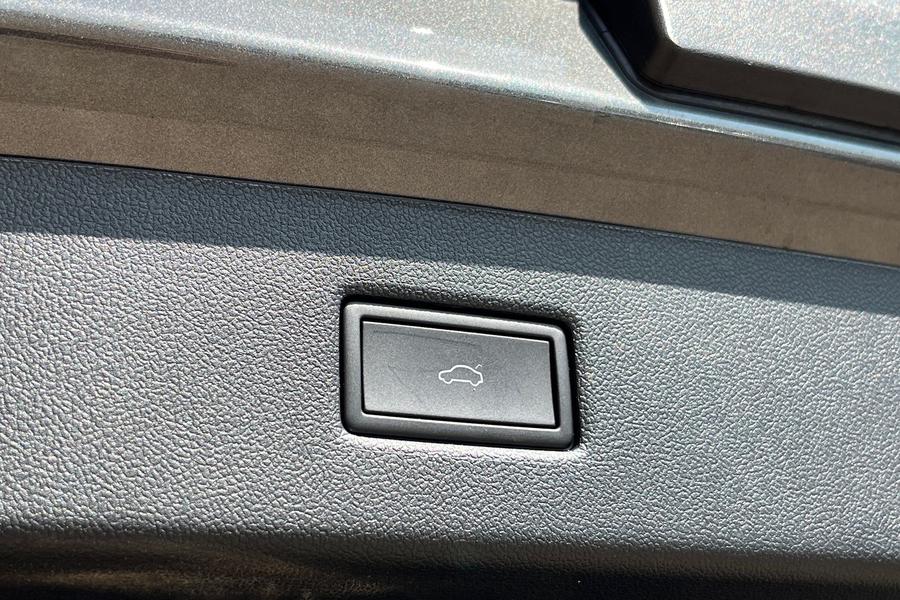 Ford Explorer Photo autoimg-84f1c63d148e5f1c686b04ff53eef85e7062dcc6.jpg