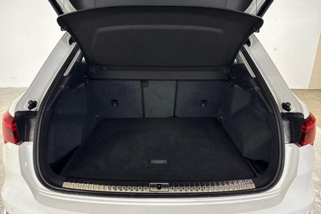 AUDI Q3 Photo 12