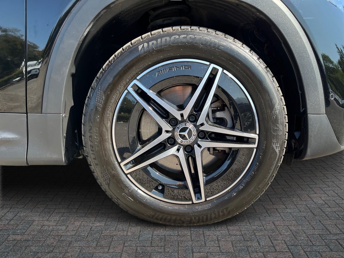 Mercedes-Benz EQB Photo 8