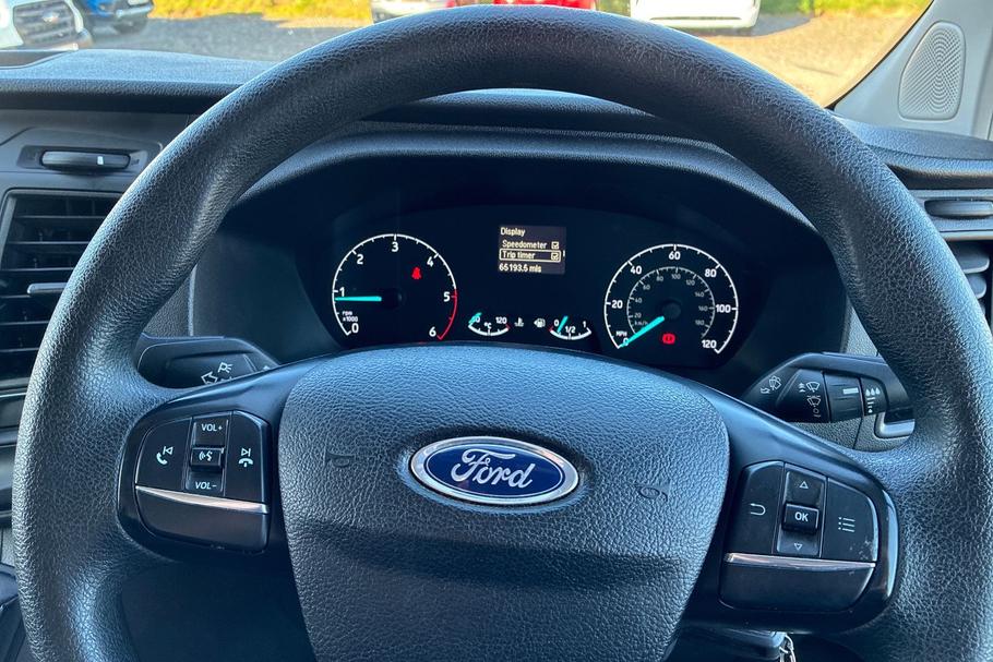 Used FORD TRANSIT CUSTOM YT19CRE 26