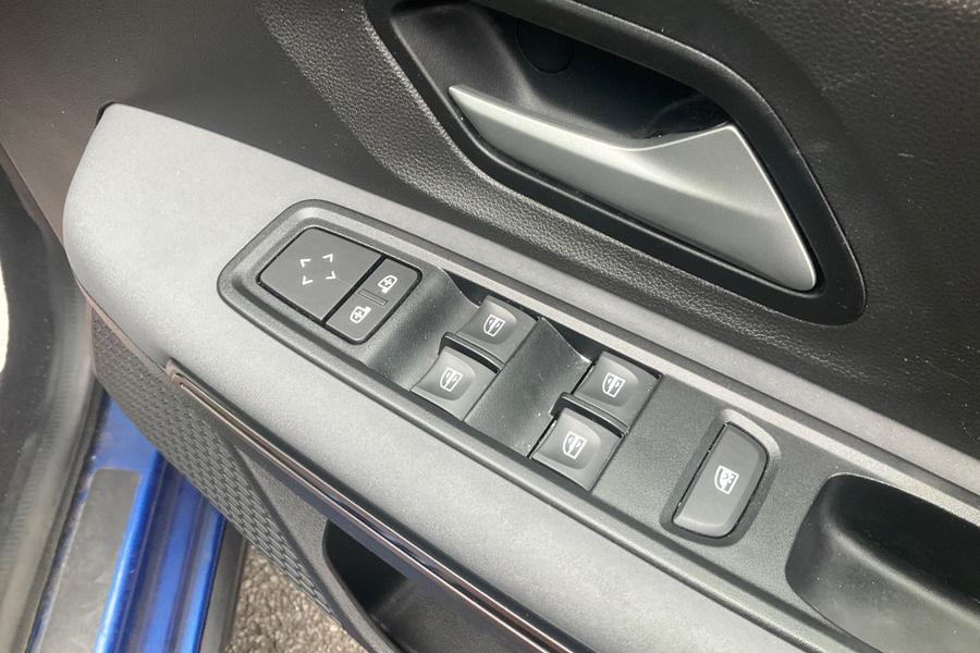 Dacia Sandero Stepway Photo autoimg-84ff43d432749f4b7d8a726a3180db82d1b1e73f.jpg