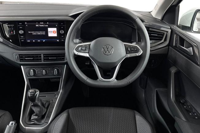VOLKSWAGEN Polo Photo 11