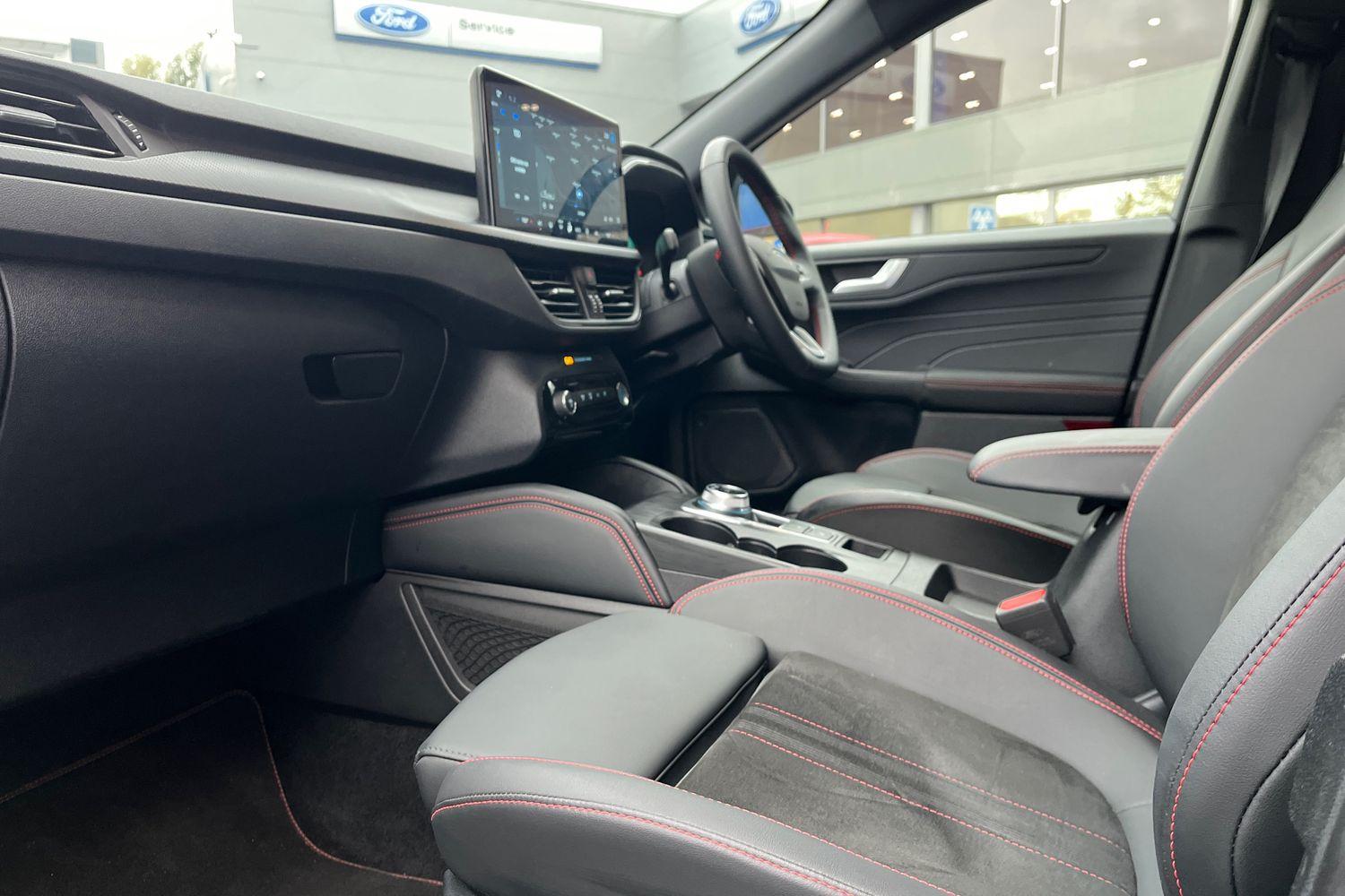 Ford KUGA Photo 17