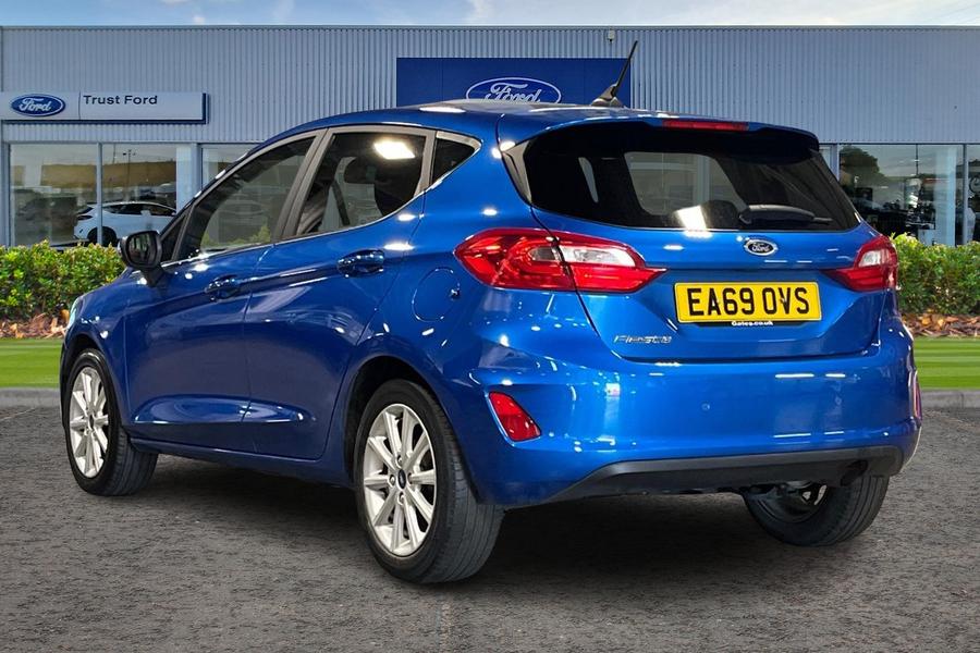 Ford FIESTA Photo autoimg-850068177c3d6bec3f1739da3f92401b2f47b8c0.jpg