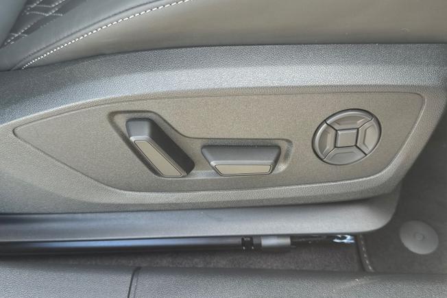 AUDI  S3 Saloon Photo 48