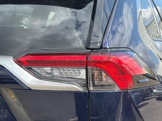 TOYOTA Rav4 Photo 18