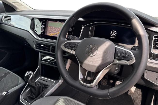 VOLKSWAGEN Polo Photo 6