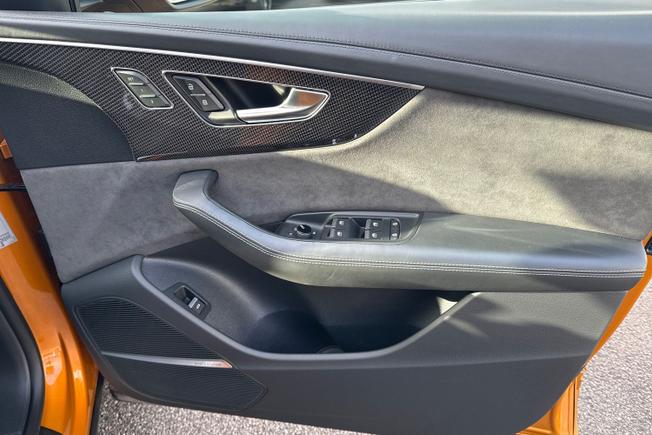 Audi SQ8 Photo 39