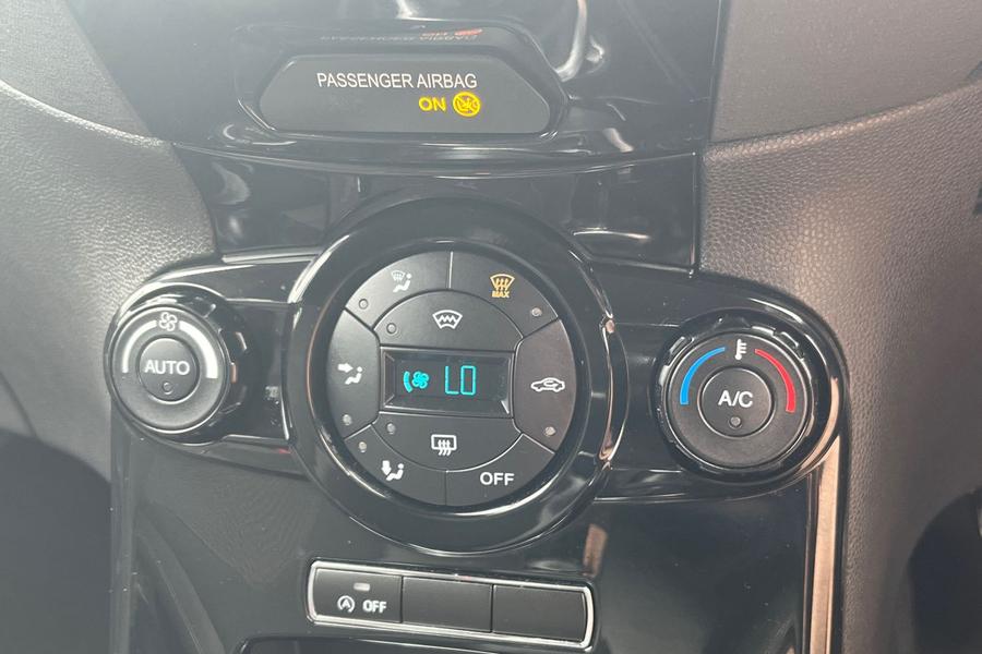 Ford FIESTA Photo autoimg-850ce19013b27cbce85af424cfc81baa7b4691e2.jpg