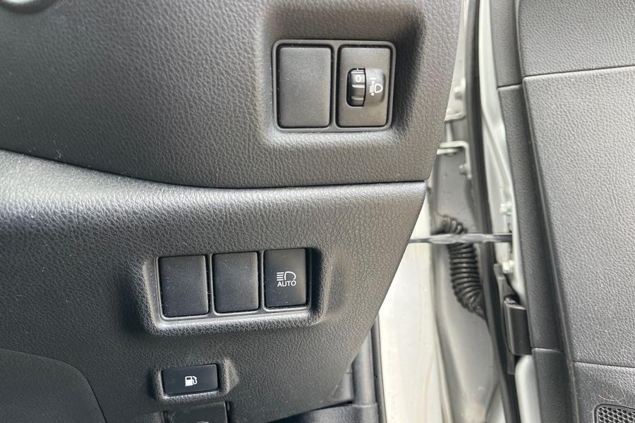 Toyota C-HR Photo autoimg-850e178c011fa48a332554b5b63e1a70e733276f.jpg