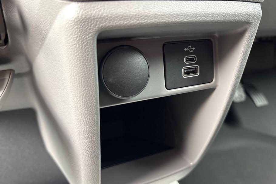 Used Ford TRANSIT CUSTOM HT75EBU 18