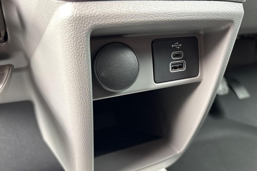 Ford TRANSIT CUSTOM Photo autoimg-850f0548e573c06dd2bfa6b117c46369ab24e5a4.jpg